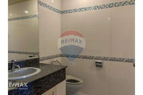 3 bed for rent at Floraville Phatthannakan