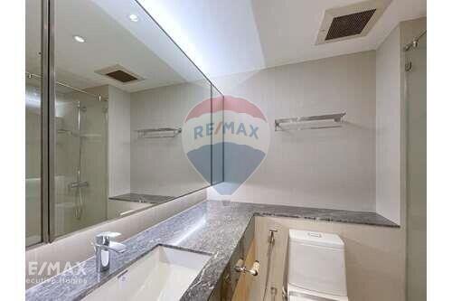 Spacious 3 Bedroom Condo for Rent near BTS Asoke and MRT Phetchaburi