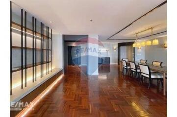 Spacious 3 Bedroom Condo for Rent near BTS Asoke and MRT Phetchaburi