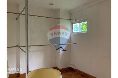 2 bed pet friendly for rent on Chuea Phloeng Road