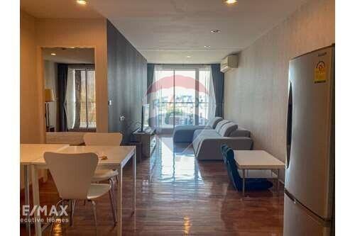 Modern 1 Bed Condo for Sale near BTS Phrompong - Thonglor