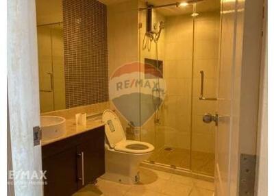 Modern 1 Bed Condo for Sale near BTS Phrompong - Thonglor