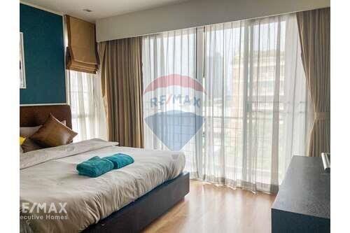 Modern 2-Bedroom Condo for Rent near BTS Thonglor on Sukhumvit 55