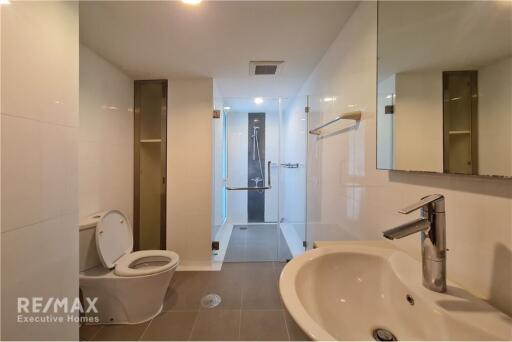 2Bed Low-Rise Pool View in Thonglor