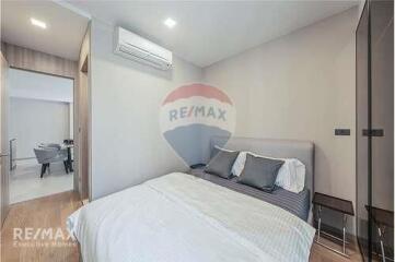 Spacious and Luxurious 3-Bedroom Condo in the Heart of Phromphong