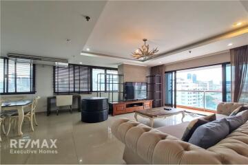 Condo 2Beds Corner Unit in Phromphong