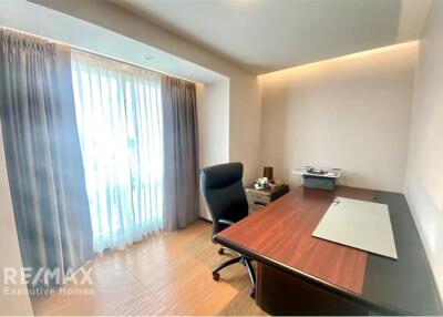 Condo few minutes away from Lumpini Park