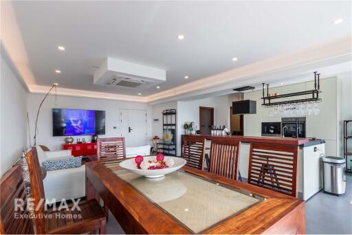 Penthouse 3Beds Renovated Condo Phromphong