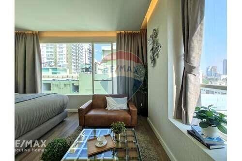 3Beds Condo Near Emsphere Mall Ready to move in