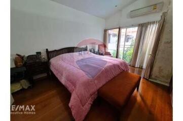 Rare Find! 4+1Bed Pet-Friendly Duplex Penthouse in Phromphong