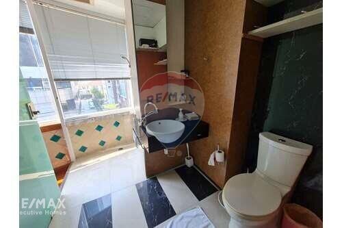 Rare Find! 4+1Bed Pet-Friendly Duplex Penthouse in Phromphong