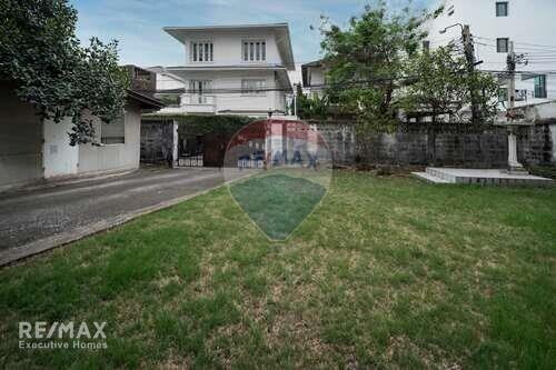 Price Dropped !! Prime Sukhumvit Thonglor Below Market Value!