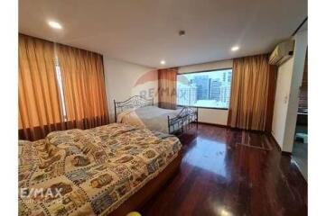 Spacious Renovated Condo Unit in Asoke - Customize to Your Style