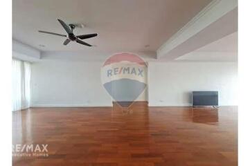 Spacious 4-Bedroom Condo with Maid