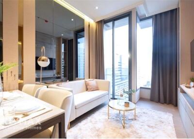 Experience Luxury Living at The Esse Asoke: Brand New Project Unveils Excellent 1 Bedroom Units on High Floors.