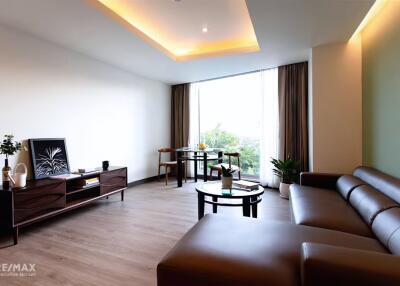 Spacious Modern 2-bedroom apartment with upgraded features and furnishings for rent; Location very close to international schools: St. Andrews, Wells, Bangkok Prep, Shrewsbury.