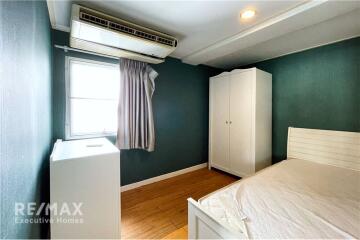 Rare unit 2 bedrooms with private rooftop near BTS Prakhanong station at The Waterford Park Rama 4.