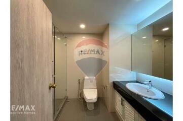 Newly renovated and new fully furnished home in Phrom Phong.