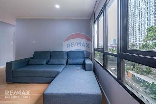 Luxurious 2-Bedroom Condo at Lumpini Ville Sukhumvit 77 - Fully Renovated & For Sale!