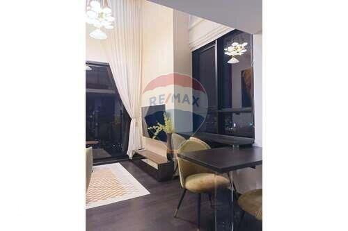 Duplex, corner, higher Fl-2 BR excellent facility in Thong Lor.