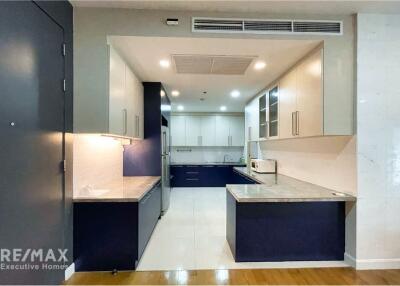 For Rent Pet Friendly 2+1 Bedrooms Facing Quiet side The Madison 41 Walkable to BTS Phrom Phong