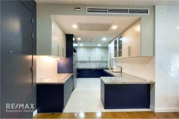 For Rent Pet Friendly 2+1 Bedrooms Facing Quiet side The Madison 41 Walkable to BTS Phrom Phong