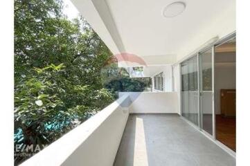 Pet Friendly Condo for Rent in Thonglor - Newly Renovated 3 Bedrooms, 300 Sqm.