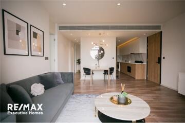 A beautiful unit with an effortlessly accessible condominium to BTS and MTR Asoke in the Sukhumvit area.