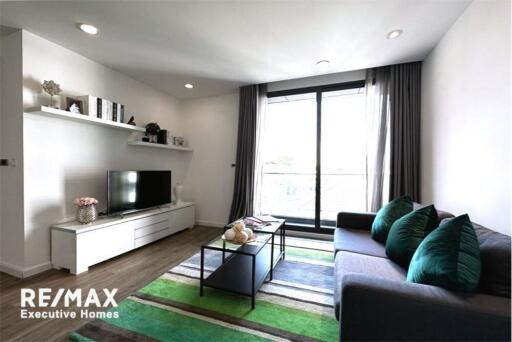 "Luxurious 2BR Condo in Central Bangkok - Rent Today!"