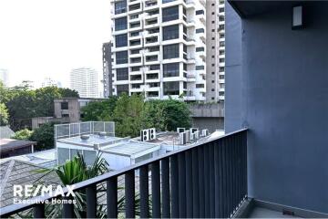 Luxurious 3-Bedroom Condo with Stunning Views in Sukhumvit 49/Thonglor 13