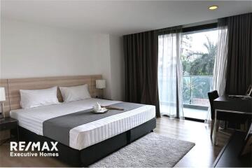 Luxurious 3-Bedroom Condo with Stunning Views in Sukhumvit 49/Thonglor 13