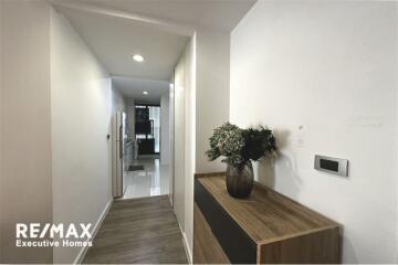 Luxurious 2-Bedroom Condo with Reduced Price in Bangkok