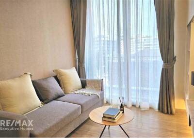 A fully furnished unit 9 min walk to Phrom Phong BTS Station.