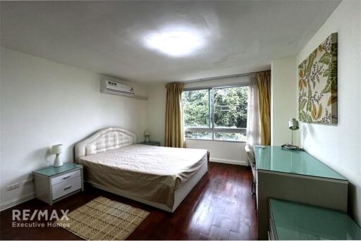 A fully furnished unit condominium at 49 Plus is located on Sukhumvit 49 about 12 minutes from BTS Thong Lor.