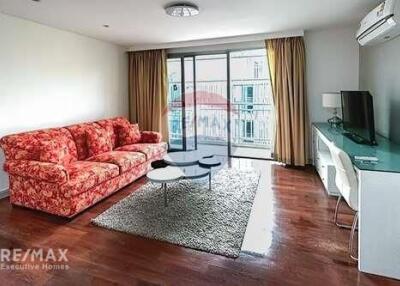 A fully furnished unit condominium at 49 Plus is located on Sukhumvit 49 about 12 minutes from BTS Thong Lor.