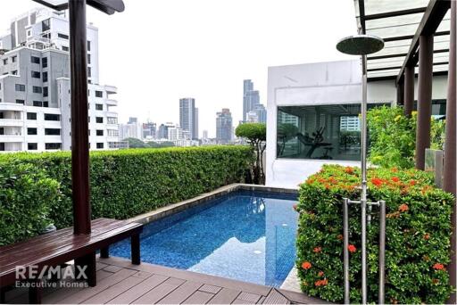 A fully furnished unit condominium at 49 Plus is located on Sukhumvit 49 about 12 minutes from BTS Thong Lor.