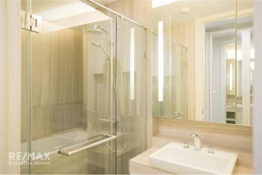 Luxury Serviced Apartments near BTS Phloen Chit - Exclusive Embassy and Shopping District