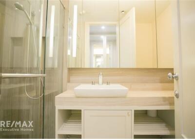 Luxury Serviced Apartments near BTS Phloen Chit - Exclusive Embassy and Shopping District