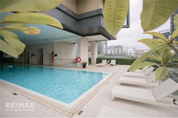 Luxury Serviced Residences near BTS Phloen Chit - Exclusive Embassy and Shopping District - 10 Mins Walk