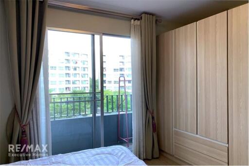 Nice and very new room with swimming pool view with 7 mins walk to BTS Udomsuk.