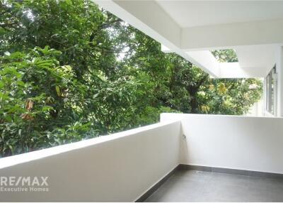 Spacious and Pet-Friendly Condo in Thong Lor Main Road Community