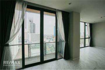 Unfurnished Room in Prime Location at Monument Thong Lor Condo - CBD Convenience in Bangkok