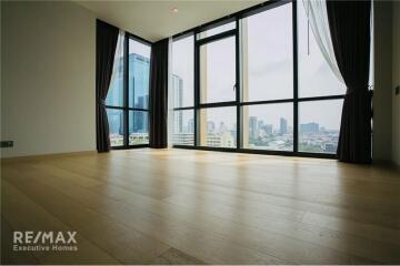 Unfurnished Room in Prime Location at Monument Thong Lor Condo - CBD Convenience in Bangkok