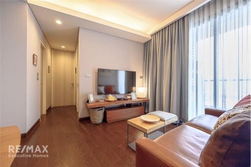 Luxurious Condo with Direct Access to BTS Phrom Phong on Sukhumvit 24