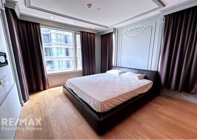 Luxurious Pet-Friendly Corner Condo with Special Amenities, a Haven near BTS Chit Lom (11 mins walk)