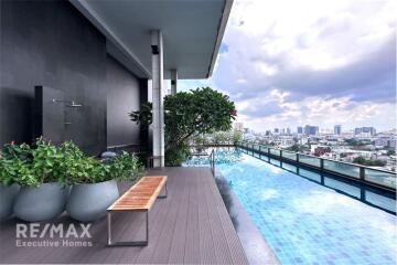 Prime Location Condo in Thonglor - Spacious and Convenient