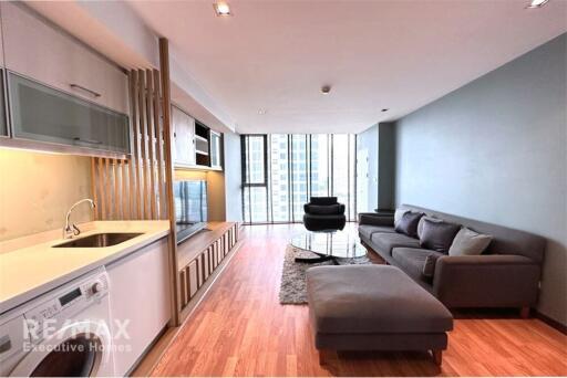 Prime Location Condo in Thonglor - Spacious and Convenient