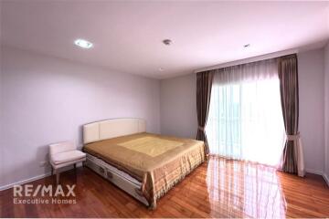 Charming Low-Rise Condo 5 Minutes to BTS Thonglor - Residential Oasis near BTS Thonglor