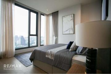 Beautiful 3 Bedrooms 3 Bathrooms Condo on Sukhumvit Road, 7 Mins Walk to BTS Nana