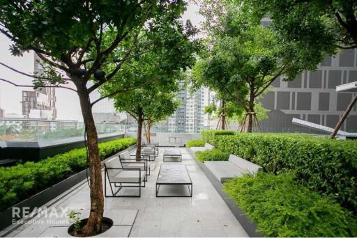 Beautiful 3 Bedrooms 3 Bathrooms Condo on Sukhumvit Road, 7 Mins Walk to BTS Nana